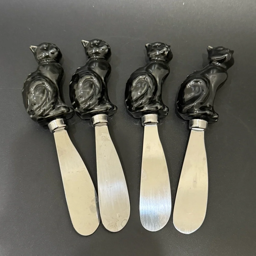 Set of 4 Porcelain Ceramic Black Cat Spreader